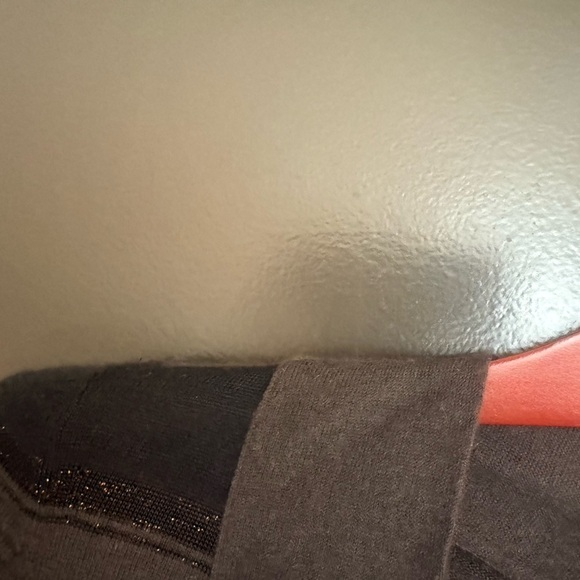 Theory GUC Brown/Black fitted scoop neck sweater. - Picture 11 of 11